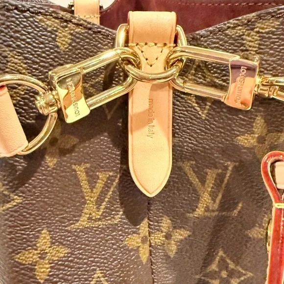 Louis Vuitton Neonoe BB - Picture 5 of 16